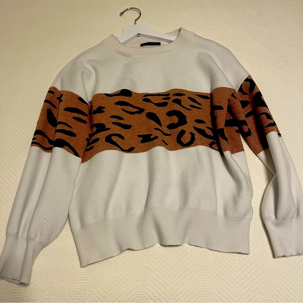 Beautiful sweater size S color white